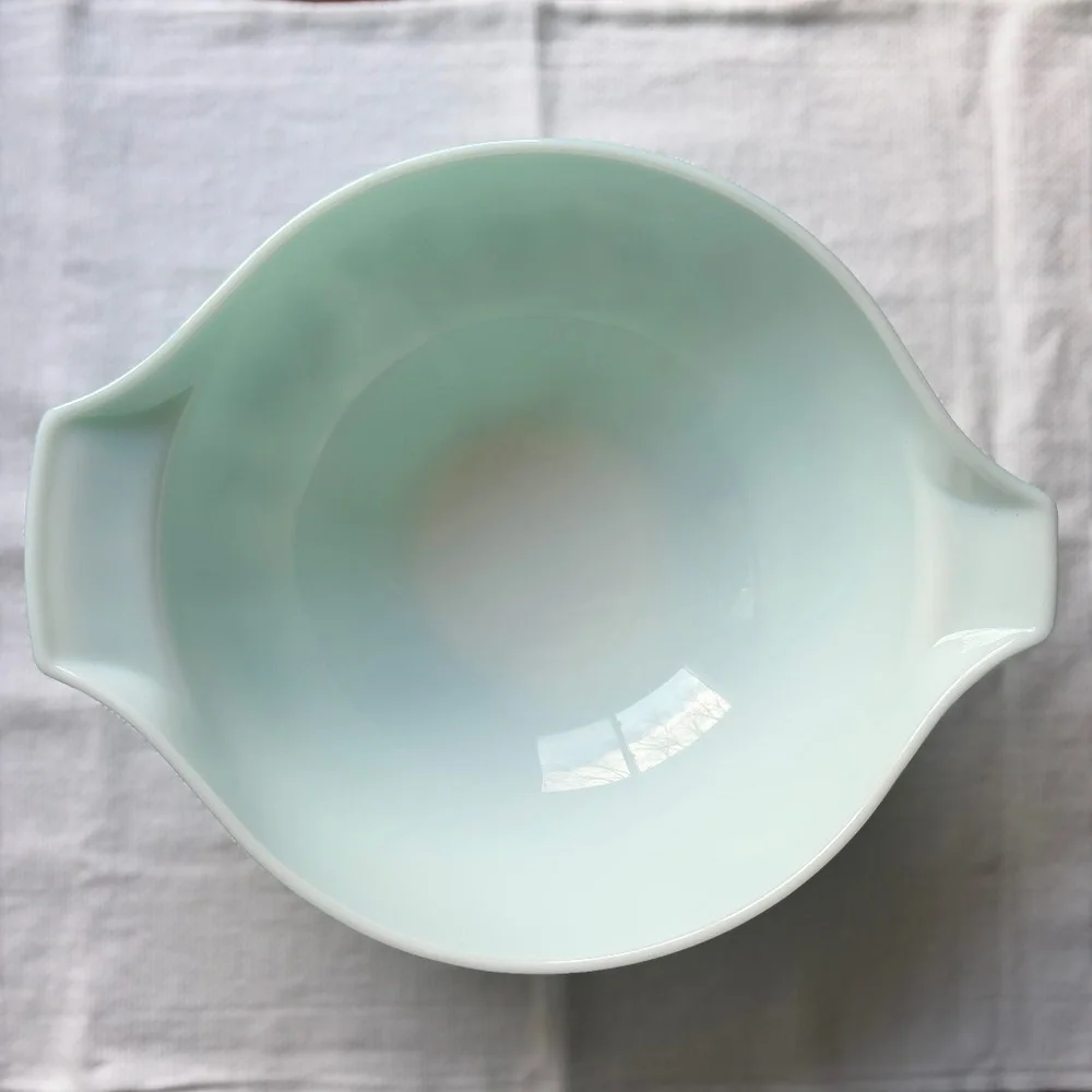 Vintage PYREX 444 Large 4 QT Amish Butterprint Cinderella Mixing Bowl - Picture 5 of 12